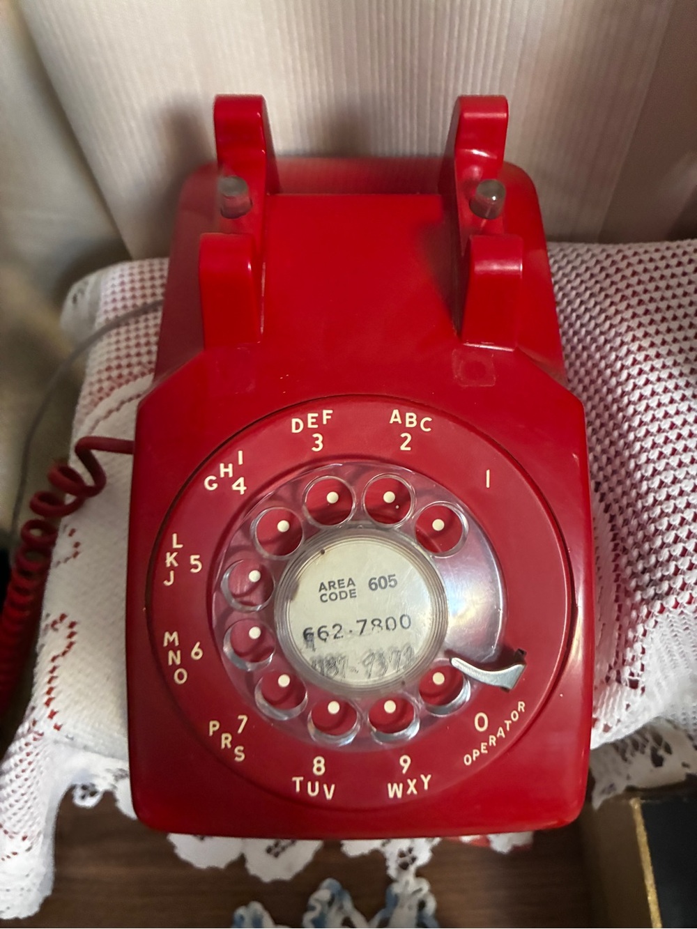 Vintage Red Rotary Dial Landline Telephone Classic Retro Style Bat Phone - Picture 10 of 13